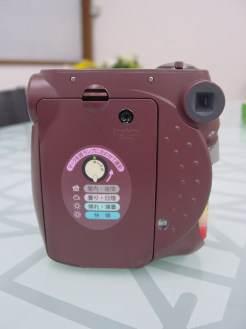 FUJIFILM インスタントカメラ チェキ instax mini 7S チョコ INS MINI 7S CH K tf8su2k 81JEY2c2eDL._UF1000,1000_QL80_.jpg